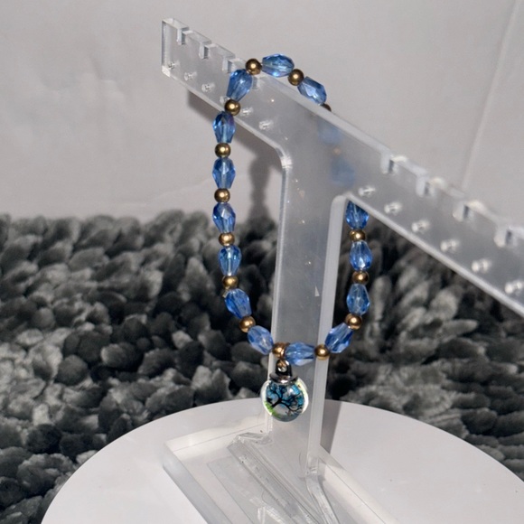 Jewelry - Blue and Gold NWOT Beaded Bracelet With Tree of Life Charm